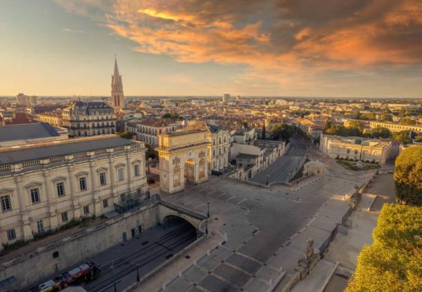 * F3 Haussmannien, Centre-Ville, 4 Pers, Wifi * Montpellier Luaran gambar