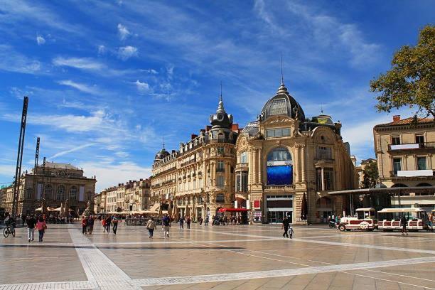 * F3 Haussmannien, Centre-Ville, 4 Pers, Wifi * Montpellier Luaran gambar